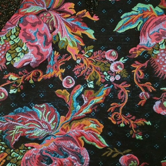 COPY - Anthropologie Floral shirt Size M - Picture 2 of 4